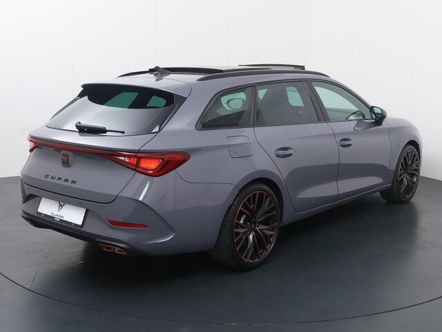 Cupra Leon Sportstourer 1.4 e-Hybrid VZ Performance | 245 PK | SoH 91% | Panoramadak | Dodehoek detectie | Virtual pedal achterklep | Adaptive cruise control |