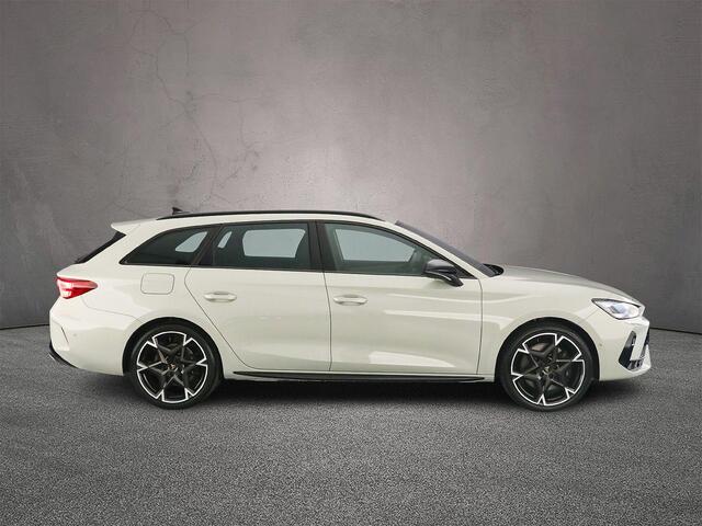 Cupra Leon Sportstourer VZ Performance 1.5 TSI eHybrid 272pk DSG Automaat Trekhaak, Adaptive cruise control, Sennheiser audio, Achteruitrijcamera, LED koplampen, Elektrische achterklep