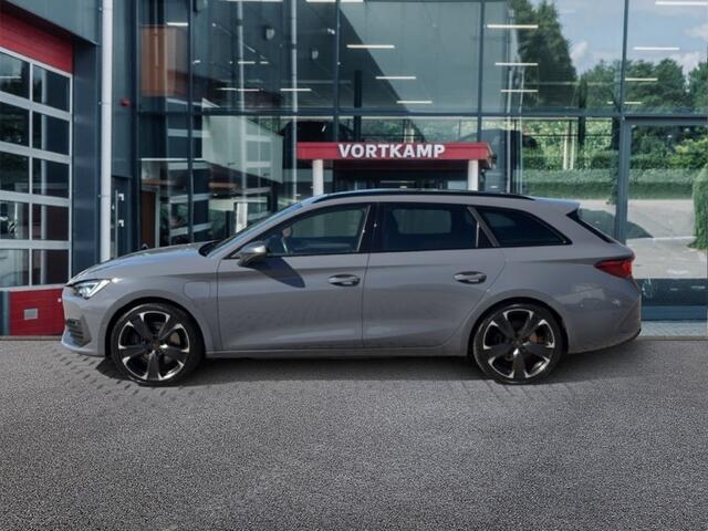 Cupra Leon Sportstourer 1.4 TSI VZ eHYBRID PANO-DAK/CAMERA/ELEK-KLEP/ACC/MEM/STOEL+STUURVERW