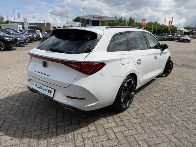 Cupra Leon Sportstourer 1.4 e-Hybrid Essential ACC Carplay Stoelverwarming Stuurwielverwarming 18 Inch Achteruitrijcamera