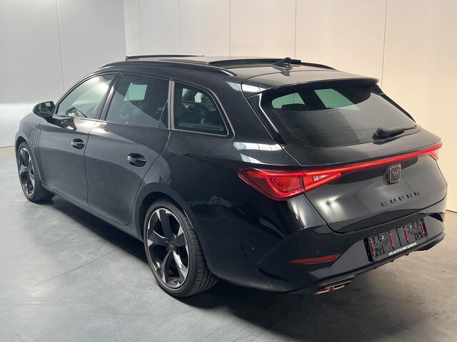 Cupra Leon Sportstourer 1.4 e-Hybrid Performance / AUTOMAAT/ PANO/ CAMERA/ PARK. SENSOREN/ DODE HOEK/ KEYLESS/ FULL LINK/ STOEL-STUURVERWARM./ ADAPT. CRUISE/ PARK. ASSIST/ LED/ NAVI/ CLIMA/ DAB