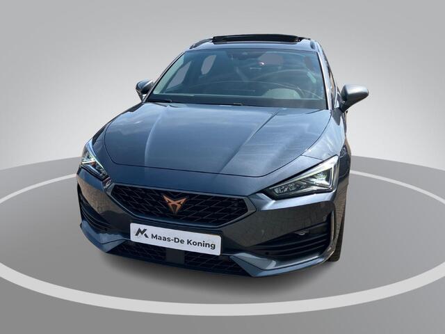 Cupra Leon Sportstourer 1.4e-Hybrid 245pk VZ Business · Panoramadak · Camera · Navigatie · Apple/Android Car Play · Trekhaak ·