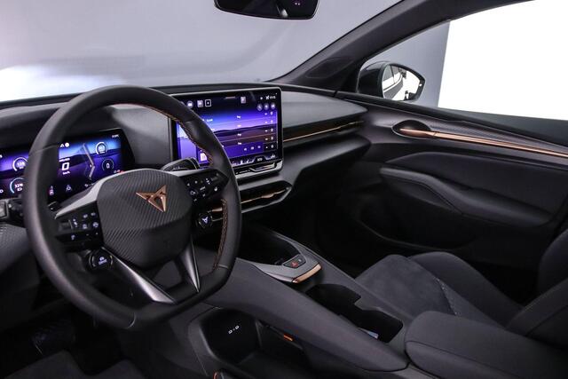Cupra Raval Business First Edition 211pk Automaat Adaptive cruise control, Achteruitrijcamera, LED koplampen, Stuurwiel verwarmd, App connect, Parkeersensoren