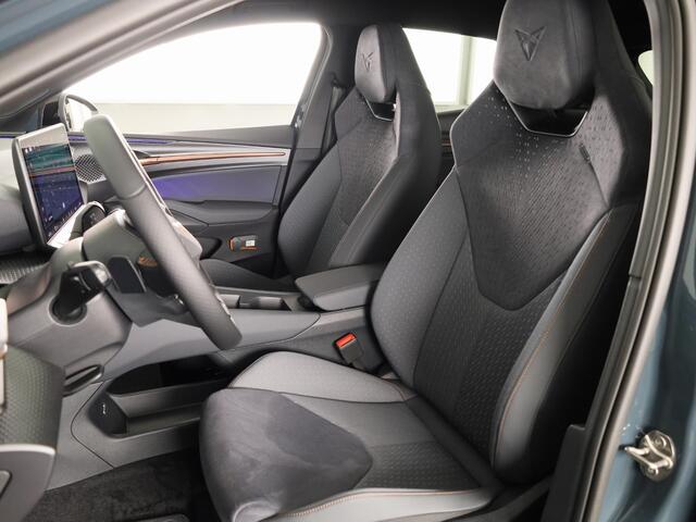 Cupra Raval Performance First Edition 56 kWh 211PK| Sennheiser | Matrix Koplampen | Navigatie | 19 Inch LM | Smartlight Sfeerverlichting | Adaptieve Cruise Control |