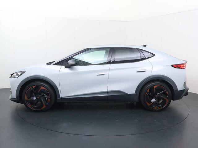 Cupra Tavascan Adrenaline 82 kWh Panoramadak, Head up display, Winterpack, 21 inch Katla Copper velgen