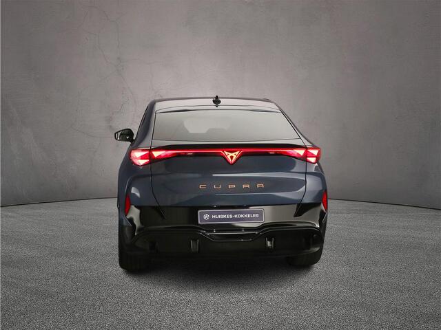 Cupra Tavascan Business 286pk Automaat Warmtepomp, Adaptive cruise control, Achteruitrijcamera, Elektrische achterklep, LED koplampen, Navigatie, Stuurwiel verwarmd