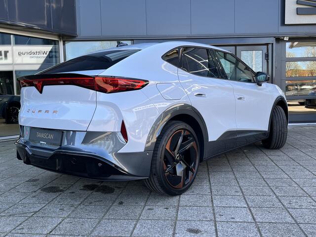 Cupra Tavascan Adrenaline 82 kWh Digitaal instrumentenpaneel (Virtual Cockpit) | Head-up Display met 'Augmented Reality' | Multifunctioneel verwarmbaar stuurwiel met start- & CUPRA-knop
