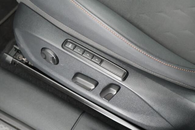 Cupra Terramar 1.5 TSI e-Hybrid 272pk VZ Performance Trekhaak 360Camera Sennheiser HUD Keyless Panoramadak Memory Navigatie