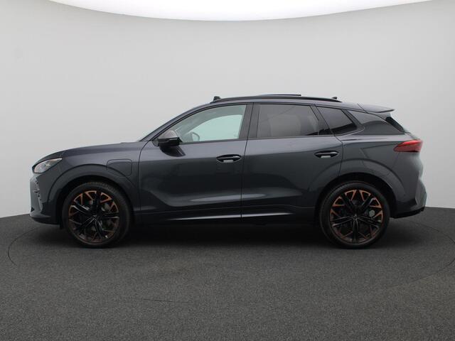 Cupra Terramar 1.5 TSI e-Hybrid VZ Performance 272PK DSG Pano-Schuifdak, Trekhaak, 20" LM Velgen, Matrix-LED Verlichting, Head-Up Display, 360gr. Camera, Sennheiser Audio, Keyless, Side Assist
