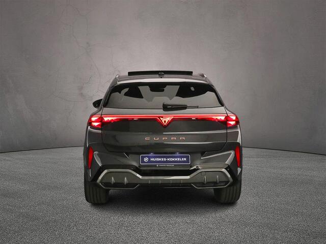 Cupra Terramar Business 1.5 TSI eHybrid 204pk DSG Automaat Trekhaak, Panoramadak, Adaptive cruise control, Achteruitrijcamera, Elektrische achterklep, Stuurwiel verwarmd