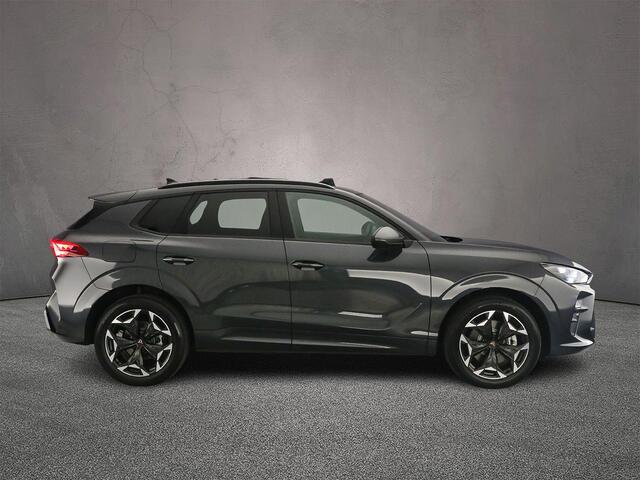 Cupra Terramar Business 1.5 TSI eHybrid 204pk DSG Automaat Trekhaak, Panoramadak, Adaptive cruise control, Achteruitrijcamera, Elektrische achterklep, Stuurwiel verwarmd