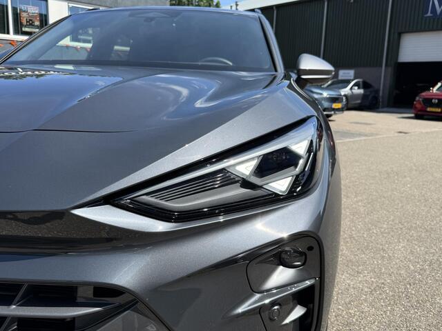 Cupra Terramar 1.5 TSI e-Hybrid Business 245pk VAN 52000,- VOOR 47.440,- UW WKVOORDEEL: 4.460,- ZGAN AUTO | RIJKLAARPRIJS | TREKHAAK