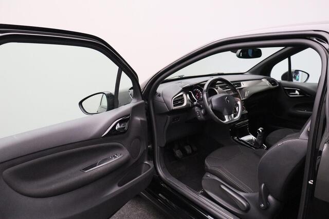 DS DS 3 1.2 PureTech So Chic 2016 | Airco | Navigatie | DAB Radio | Stoelverwarming | Achteruitrij Camera + Parkeersensoren | Cruise Control | 17' Lichtmetalen Velgen | 2 Sleutels