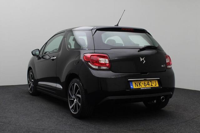 DS DS 3 1.2 PureTech So Chic 2016 | Airco | Navigatie | DAB Radio | Stoelverwarming | Achteruitrij Camera + Parkeersensoren | Cruise Control | 17' Lichtmetalen Velgen | 2 Sleutels