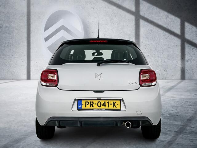 DS DS 3 PureTech 82pk So Chic | Achteruitrijcamera | Navigatie |