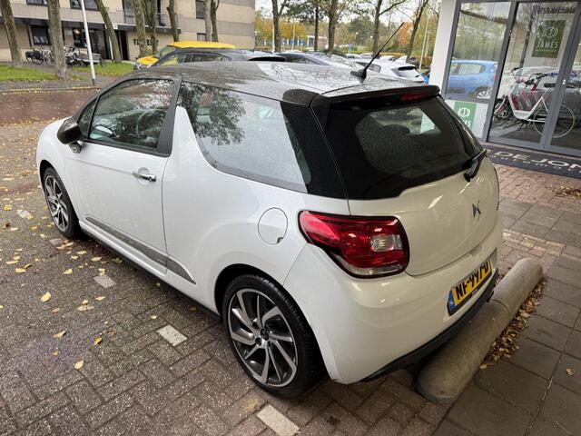 DS DS 3 1.2 PureTech So Chic Volledig Leder/Duo-Tone/Camera/Sensoren rondom/GEEN AFLEVERKOSTEN