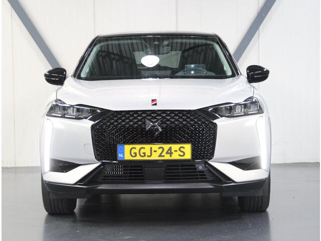 DS DS 3 1.2 130PK Performance Line | AUTOMAAT | AppleCarPlay/AndroidAuto | Navigatie | Climate Control | Adaptief Cruise Control | 360'Camera | Alcantara | Keyless | Head-Up Display | Privacy Glass | Isofix |