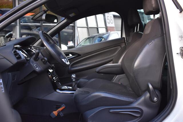 DS DS 3 1.2 PureTech So Chic Camera Airco Trekhaak