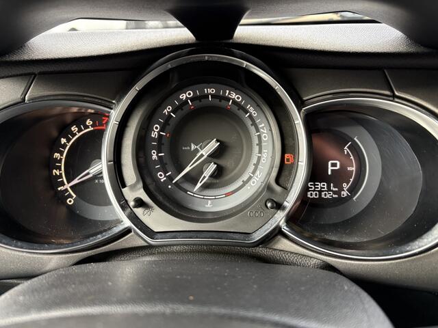 DS DS 3 1.2 110PK So Chic AUTOMAAT / Navi