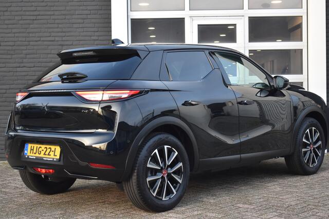 DS DS 3 E-Tense Performance Line 54 kWh | Navigatie | Airconditioning ECC | Camera voor en achter | Apple Carplay & Android Auto | Head Up Display | Dodehoek Detectie | Stoelverwarming | Zeer Compleet!