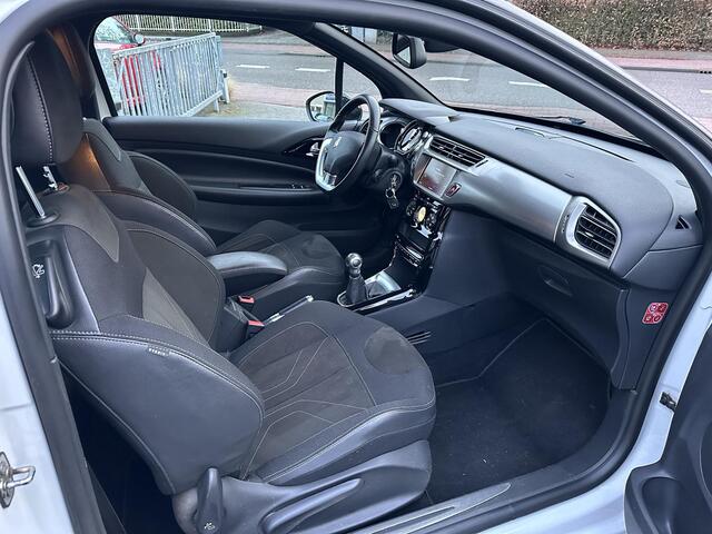 DS DS 3 1.2 PureTech 110PK So Chic 2eEig|Navi|LED|CarPlay|Camera|DAB