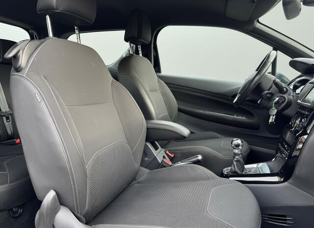 DS DS 3 110pk PT Connected Chic, Camera | Navi | Clima