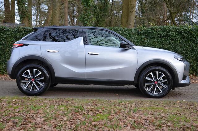 DS DS 3 1.2 PureTech Performance Line Navi/Pdc/Ecc/Stoelverwarming/Cruise control adaptief met Stop&Go en stuurhulp/Achteruitrijcamera/Velours/alcantara bekleding