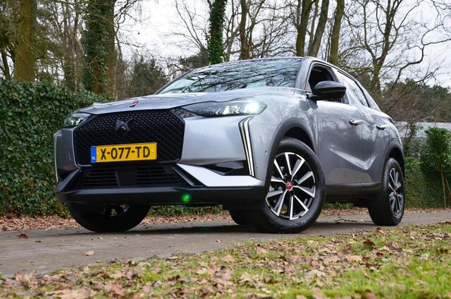 DS DS 3 1.2 PureTech Performance Line Navi/Pdc/Ecc/Stoelverwarming/Cruise control adaptief met Stop&Go en stuurhulp/Achteruitrijcamera/Velours/alcantara bekleding
