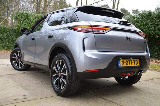 DS DS 3 1.2 PureTech Performance Line Navi/Pdc/Ecc/Stoelverwarming/Cruise control adaptief met Stop&Go en stuurhulp/Achteruitrijcamera/Velours/alcantara bekleding