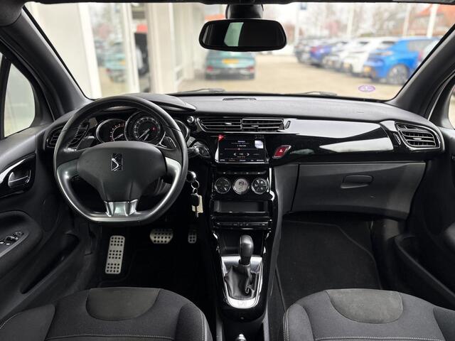 DS DS 3 1.2T Automaat 110pk Café Racer | HiFi Audio | Achteruitrijcamera | Navi | 17'' Velgen | Sportstoelen | Climate Control | Weinig kilometers!