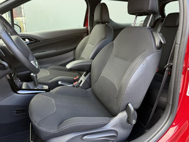 DS DS 3 BWJ 2017 1.2 82PK So Chic AUTOMAAT | NIEUW BINNEN!