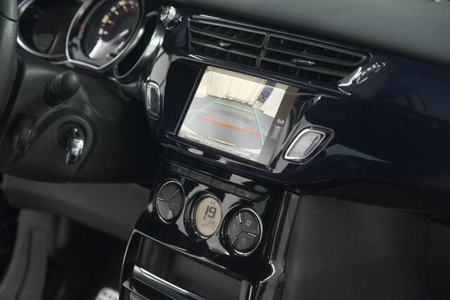 DS DS 3 PureTech 110 So Chic | Camera | Navigatie | Parkeersensoren | Climate Control