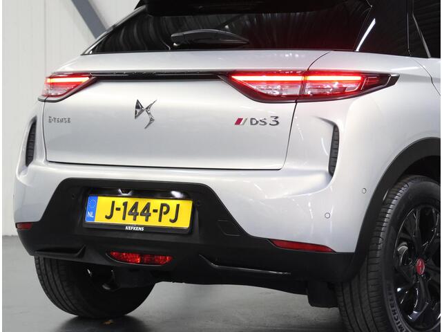 DS DS 3 CROSSBACK Business 50kWh 136PK | 1ste eigenaar | 3 FASE | Camera | LEER/Stof | Stoelverwarming | Navigatie | AUTOMAAT | AppleCarPlay/AndroidAuto | Navigatie | Climate Control | Cruise Control | Keyless | Privacy Glass | Isofix |