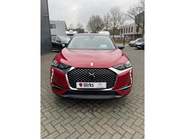DS DS 3 CROSSBACK 100pk Performance Line (Stoelverwarming - Camera - Automatische Airco - Head up - Navigatie - Apple Carplay - Keyless Start)