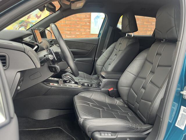 DS DS 3 CROSSBACK PureTech 130 Grand Chic | Stoelverwarming | Leder | Adaptive Cruise Control | Head-up display | Keyless | Elektrisch verstelbare stoelen |