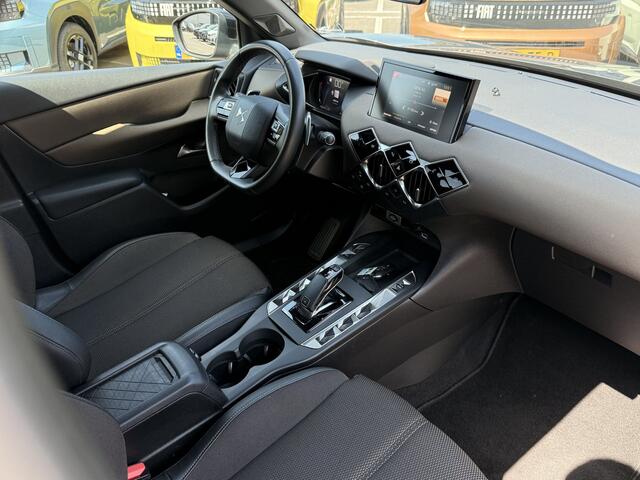 DS DS 3 CROSSBACK 1.2 PureTech So Chic Carplay / Camera / Lm Velgen / Half Leer / Lm Velgen