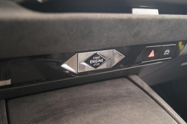 DS DS 4 1.2 PureTech 130pk Automaat Performance Line+ -LEER-