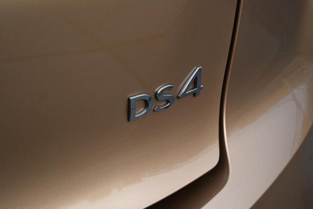 DS DS 4 E-Tense Rivoli Cross | AUTOMAAT | LEDER | 360 CAMERA | NAVI | STUUR/STOELVERWARMING | ADAPT. CRUISE CONTROL | CLIMATE CONTROL | PDC | LMV