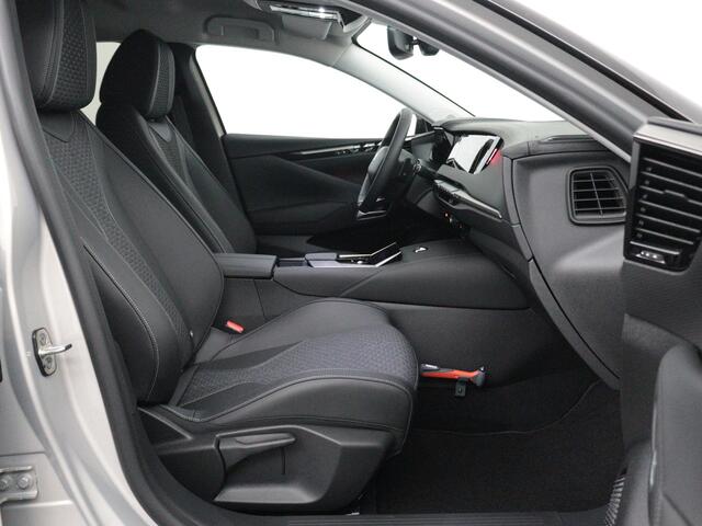 DS DS 4 130pk Automaat Trocadero | Navigatie + Head-up Display | Proximity keyless |