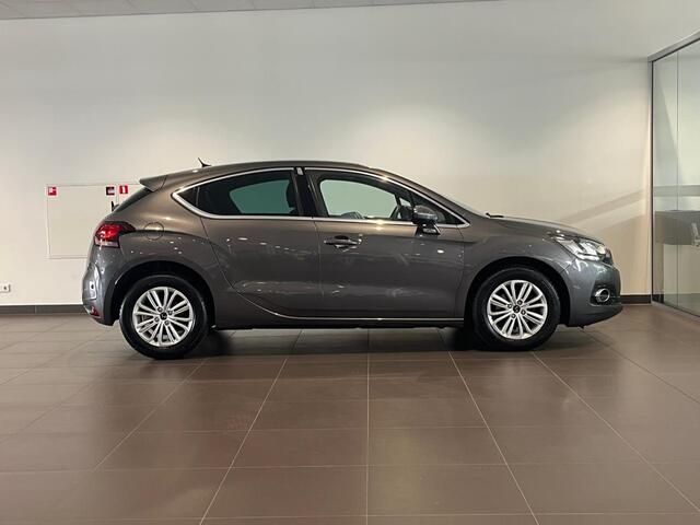 DS DS 4 Chic 5-deurs 1.2 Turbo 130pk | NAVI | DODEHOEKBEW. | PARKEERHULP V+A | LM-VELGEN | CLIMA | CRUISE CONTROL |