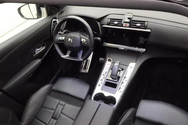 DS DS 7 E-Tense 4x4 Opéra 300 PK | 8-Traps Automaat | Nappa leder | Elekrisch verstelbare stoelen | Handsfree Achterklep | Camera | Adaptieve Cruise Control | Schuif / kanteldak | Dodehoekdetectie | 1e eigenaar