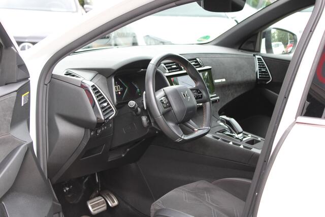 DS DS 7 Crossback E-Tense Performance Line