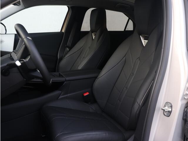 DS No 8 Long Range Étoile 97 kWh | Pano | Black Nappa | 21"