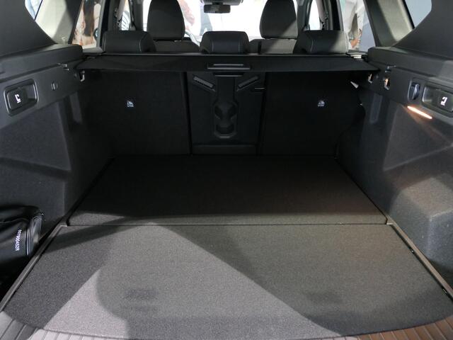 Dacia Bigster 1.8 Hybrid 155 Journey *NIEUW* *Incl. Pack Winter & Assist!* - Dodehoek, sensor v+a, 360 camera, stuur + voorruit + stoelverwarming