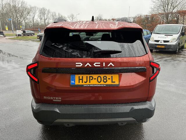 Dacia Bigster 1.8 Hybrid 155 Journey / Pack Winter / Pack Assist / Velgen 19" / Panoramadak