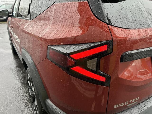 Dacia Bigster 1.8 Hybrid 155 Journey / Pack Winter / Pack Assist / Velgen 19" / Panoramadak