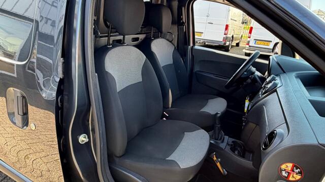 Dacia DOKKER 1.5 DCI 66KW 90PK EURO 6 AIRCO/ NAVIGATIE/ ORIGINEEL AUDIO/