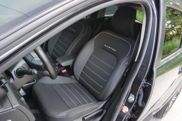 Dacia DUSTER 1.0 TCe Bi-Fuel Prestige | Origineel NL | Camera | Navigatie | Trekhaak |