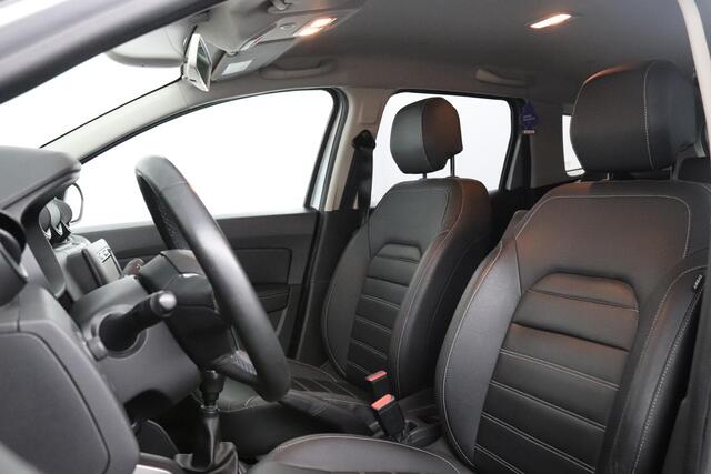Dacia DUSTER TCe 130 Prestige 130PK| Dealer Onderhouden| Trekhaak | Lederen Bekleding|