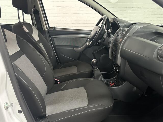Dacia DUSTER 1.2 TCe 4x2 Prestige AIRCO / CRUISE / TREKHAAK 1e EIGENAAR